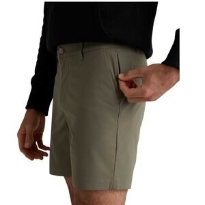 Quince Mens Ultimate Commuter Shorts 7 Inch Faded Cargo Olive Green JDAVN01